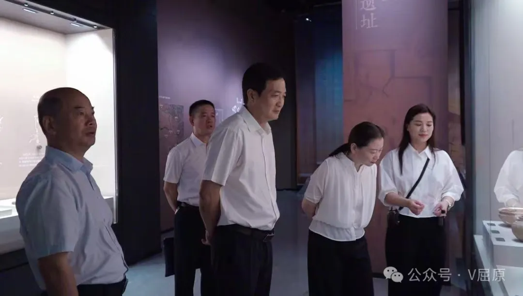 联系群众办实事 汇聚民智促发展 ——张中于深入屈原管理区开展代表小组主题活动