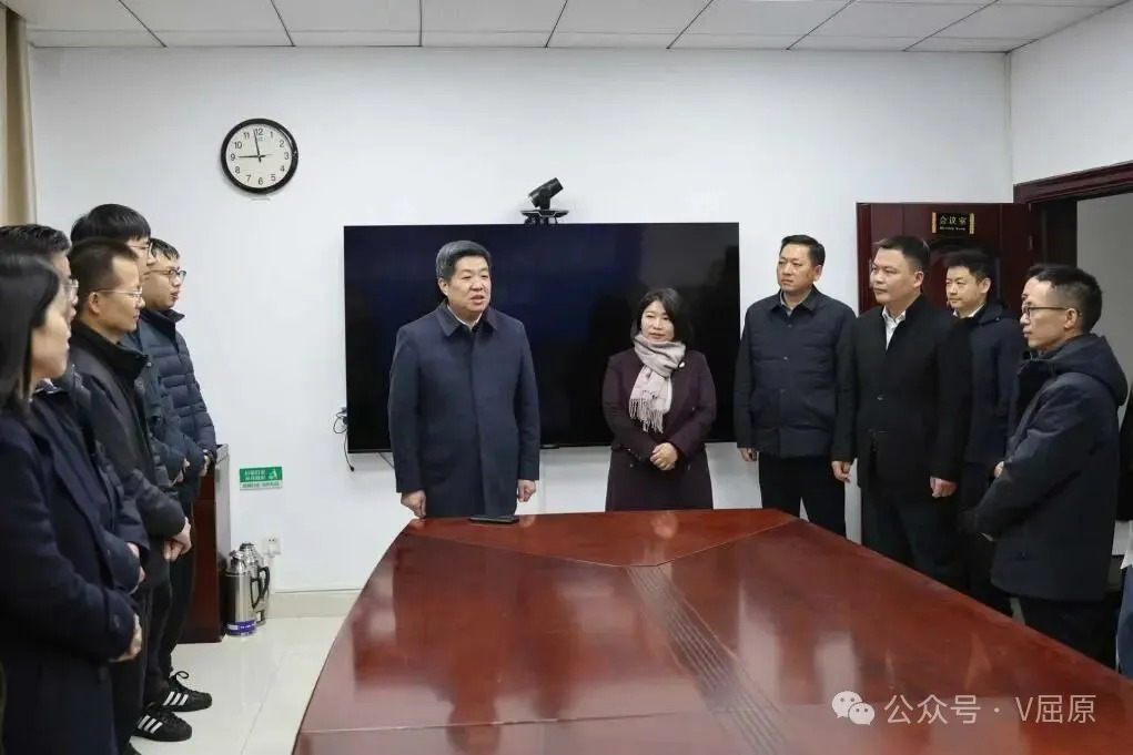 致以新春祝福，凝聚奋进力量  黎朝晖率队慰问一线干部职工