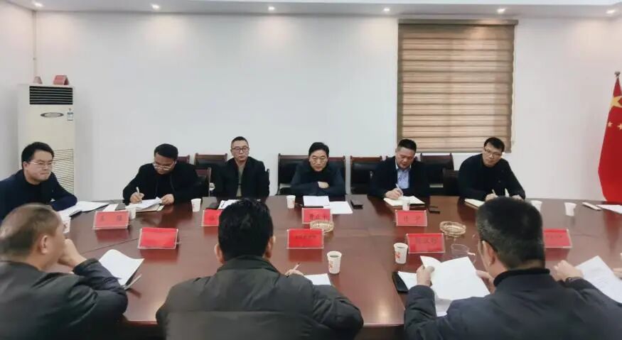 上好开工安全课 筑牢复产安全线  屈原管理区开展“开工第一课讲安全”活动