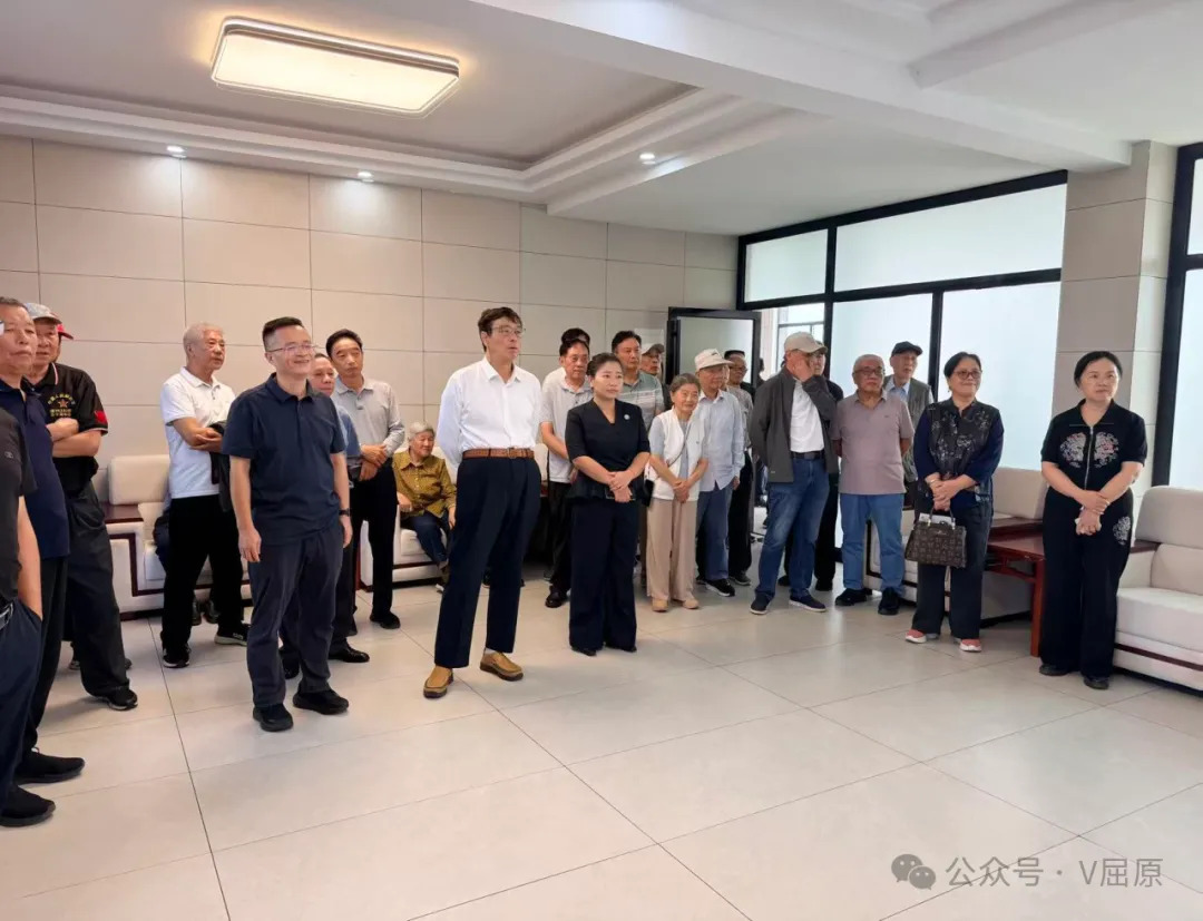 看发展 话变迁 共迎重阳  市人大常委会机关组织退休老同志到屈原管理区考察现代农业发展